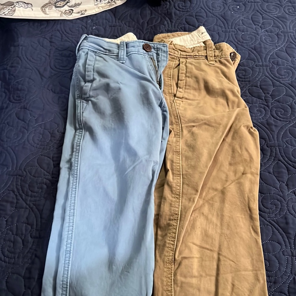 Abercrombie kids boys pants . 2 pair size 6 . Like new .